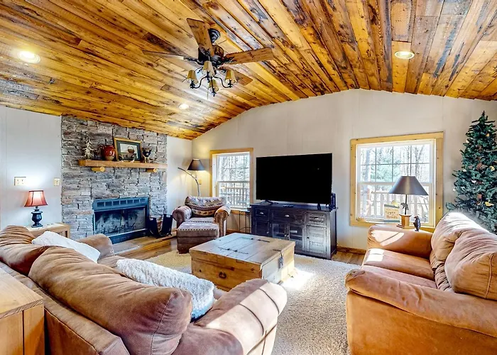 Pine Woods Cabin
