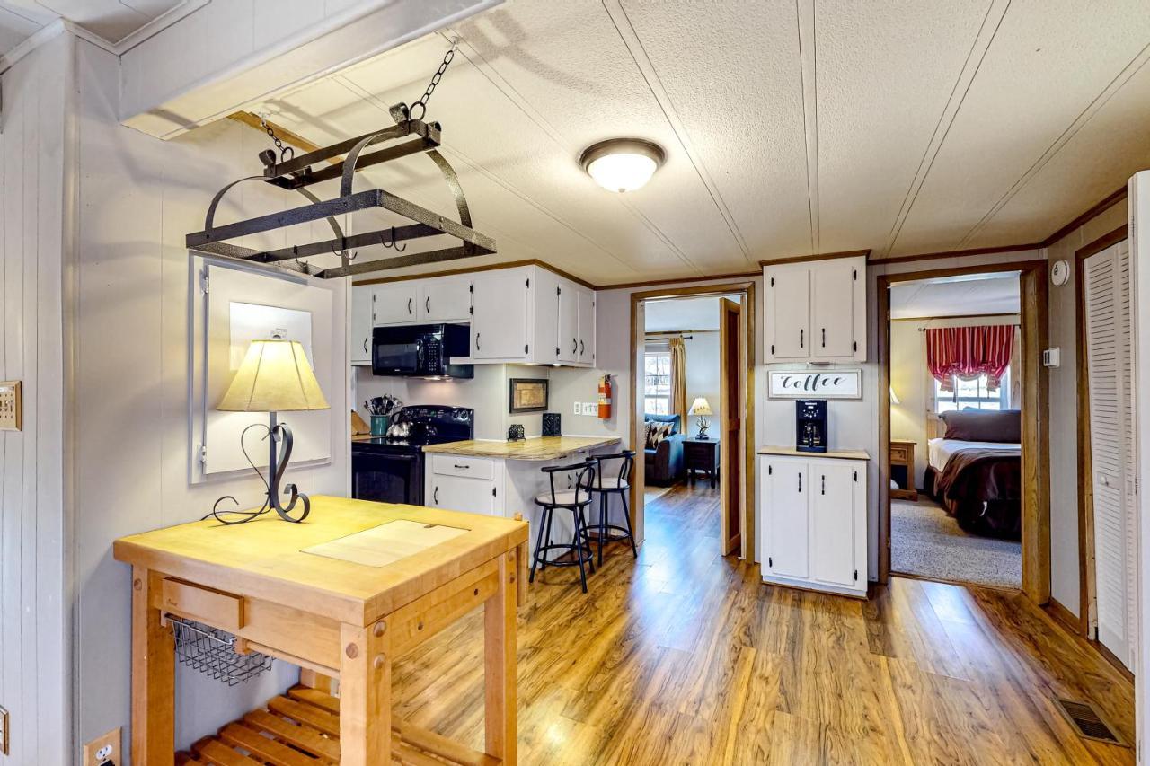 Pine Woods Holiday home McHenry