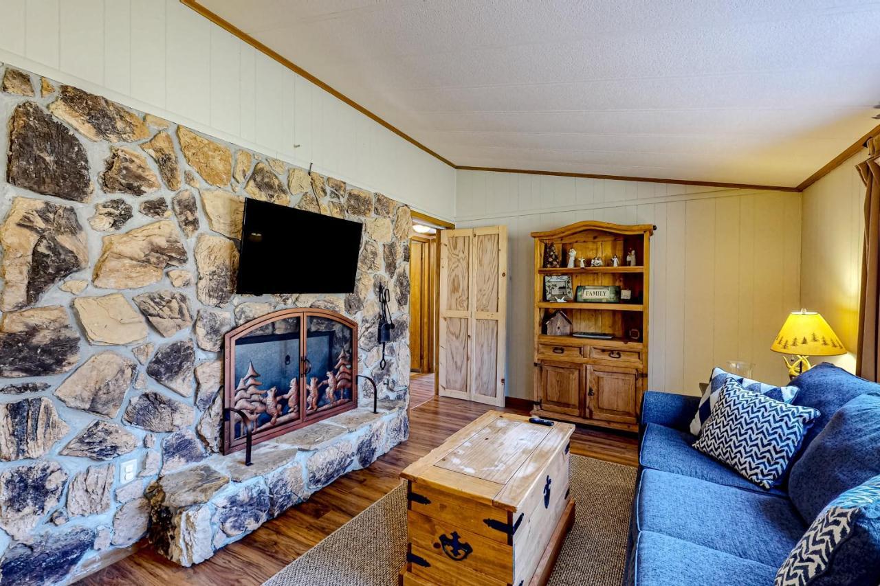 Pine Woods Holiday home McHenry